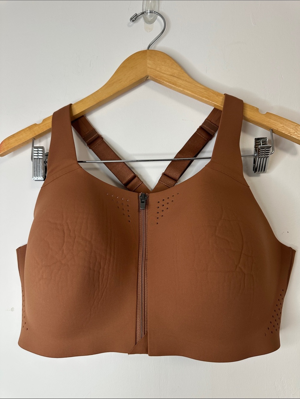 VSX Front-Zip Sports Bra in Rich Brown